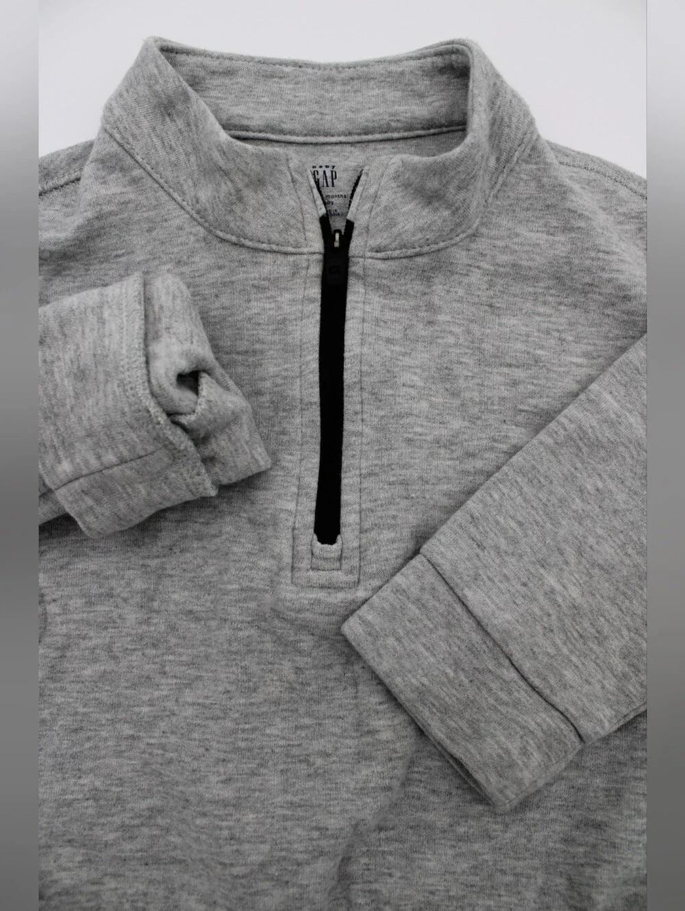 BabyGap Boys 2pc Gray Black Sweatsuit Set 12-18M